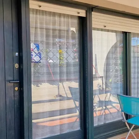 Apartment Happiness Desenzano-by Goccia Di Desenzano del Garda